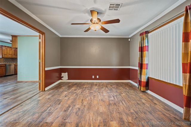 926 Sandstone Drive, Bartlesville, OK 74006