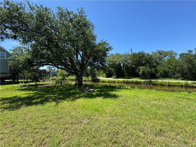 3840 Airhart Road, Lake Charles, LA 70605