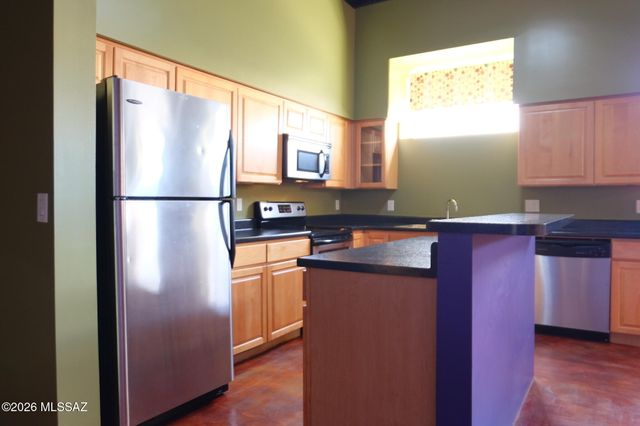 420 S 6th Ave Apt 103, Tucson, AZ 85701