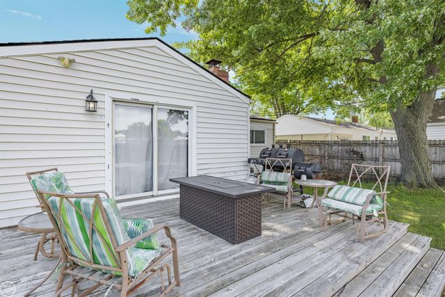 42251 BETLEY Drive, Sterling Heights, MI 48313