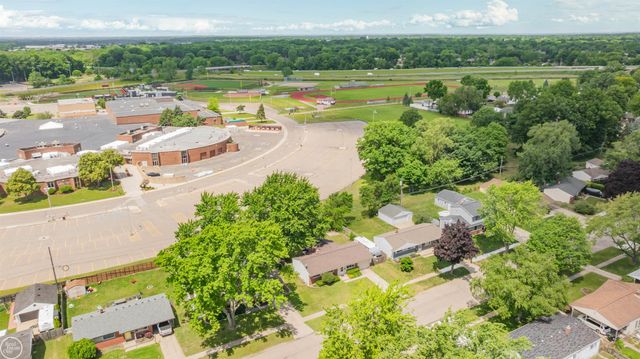 42251 BETLEY Drive, Sterling Heights, MI 48313