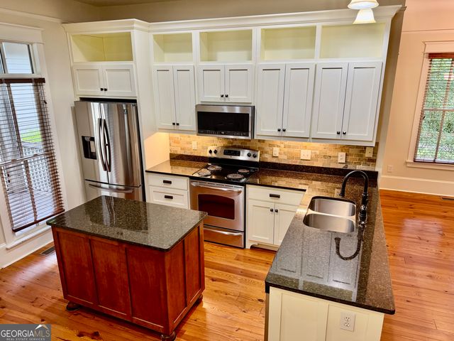 25 Charter Oak Drive, Athens, GA 30607