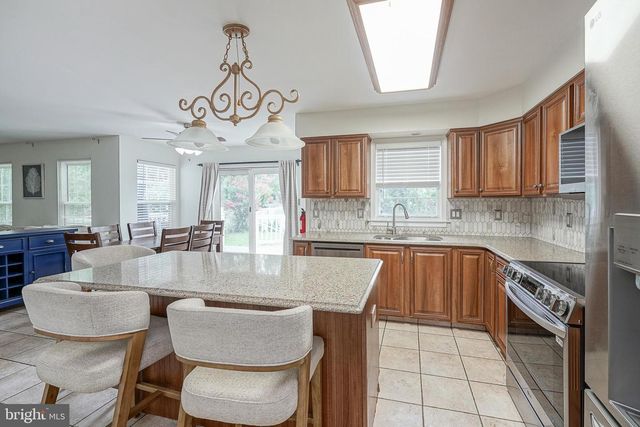 11 WATERFORD DR, Lumberton, NJ 08048