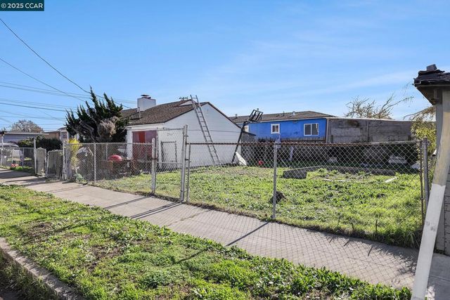 1530 Maine Ave, Richmond, CA 94804
