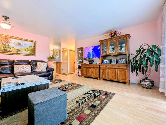 4229 N Keystone Avenue 3H, Chicago, IL 60641