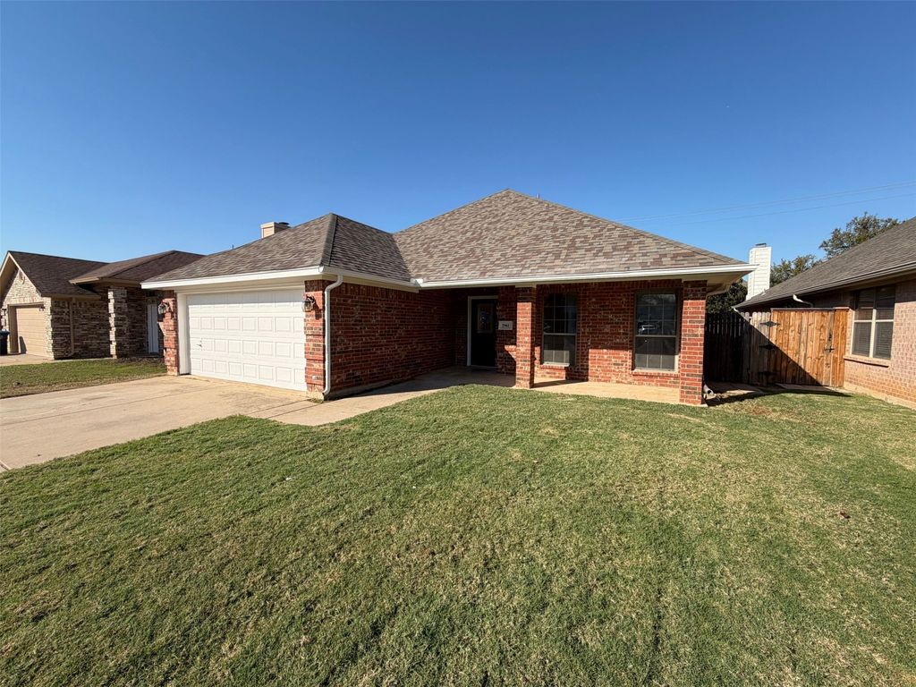 2961 Salado Trail, Fort Worth, TX 76118 — exterior