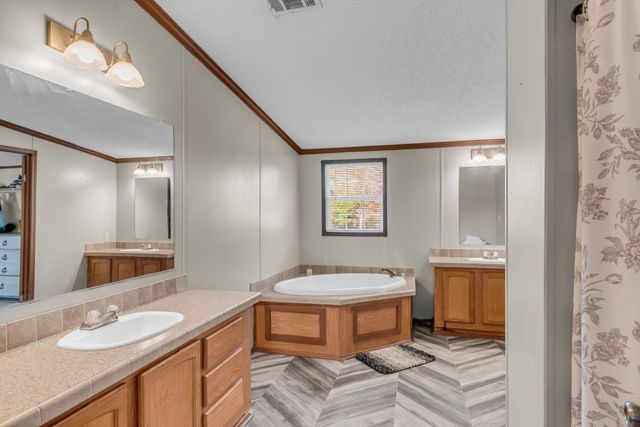 2309 W Mount Vernon Rd, Bethpage, TN 37022
