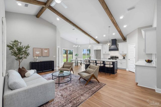 8322 Vickie St, Pensacola, FL 32514