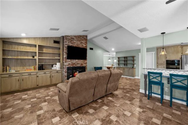 43638 21st Street West, Lancaster, CA 93536