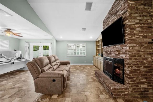 43638 21st Street West, Lancaster, CA 93536