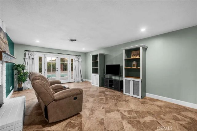 43638 21st Street West, Lancaster, CA 93536