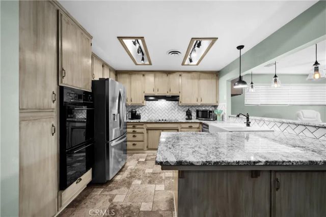 43638 21st Street West, Lancaster, CA 93536