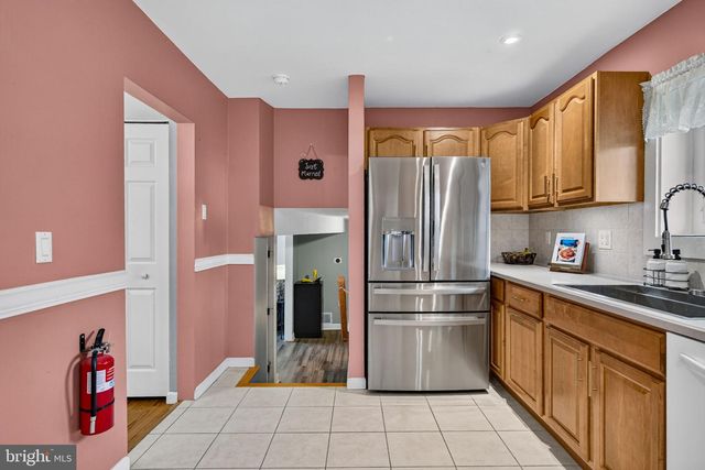 12 WOODBRIDGE RD, Gibbsboro, NJ 08026