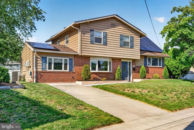 12 WOODBRIDGE RD, Gibbsboro, NJ 08026