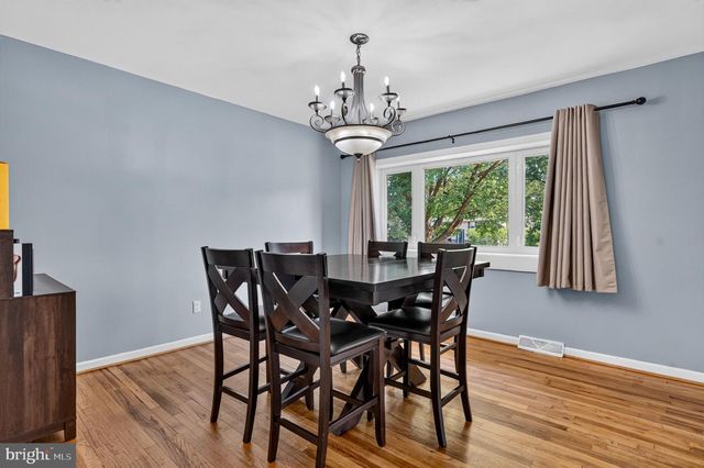 12 WOODBRIDGE RD, Gibbsboro, NJ 08026