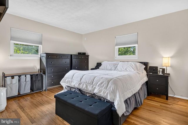 12 WOODBRIDGE RD, Gibbsboro, NJ 08026