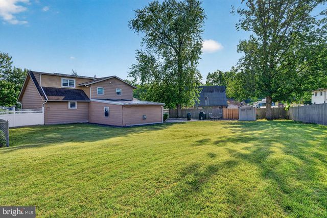 12 WOODBRIDGE RD, Gibbsboro, NJ 08026