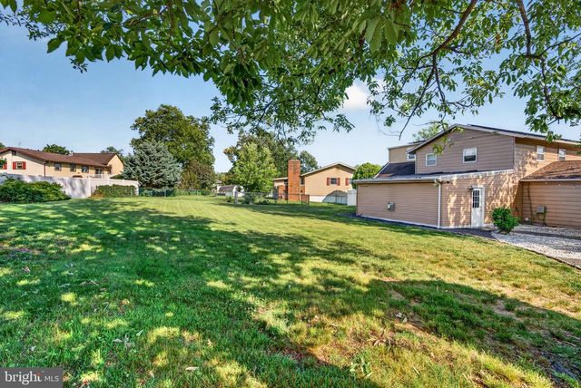 12 WOODBRIDGE RD, Gibbsboro, NJ 08026