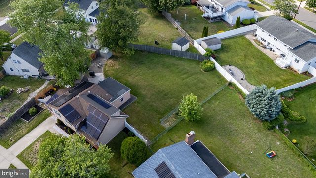 12 WOODBRIDGE RD, Gibbsboro, NJ 08026