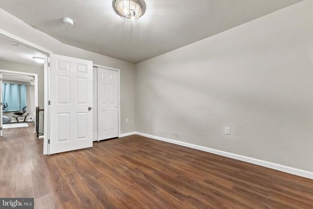 6 DEVONSHIRE CT, Ewing, NJ 08628