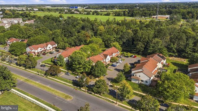 6 DEVONSHIRE CT, Ewing, NJ 08628
