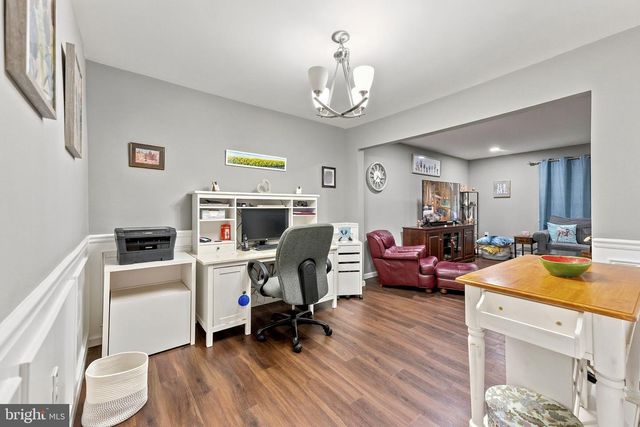 6 DEVONSHIRE CT, Ewing, NJ 08628