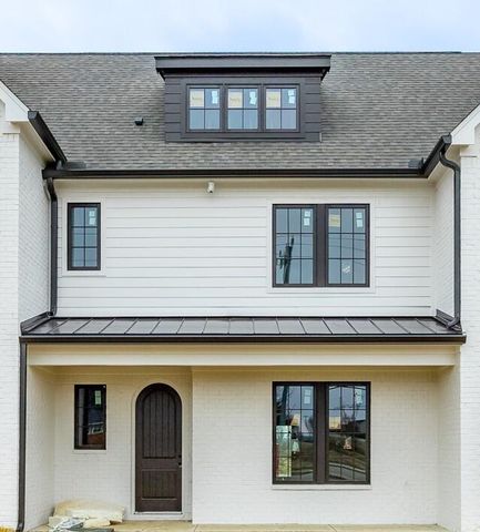 1895 Dawson Circle 1886, Chattanooga, TN 37421