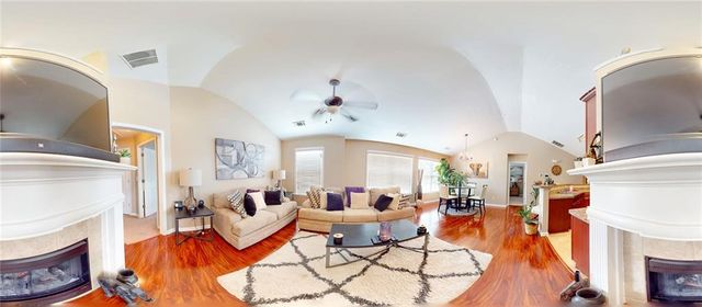 805 Pleasant Hill NW Road 343, Lilburn, GA 30047