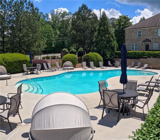 805 Pleasant Hill NW Road 343, Lilburn, GA 30047