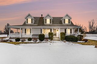 3410 W Chicago Road, Bertrand Twp, MI 49120