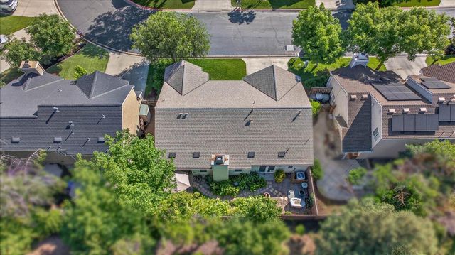 10771 N Windham Bay Circle, Fresno, CA 93730