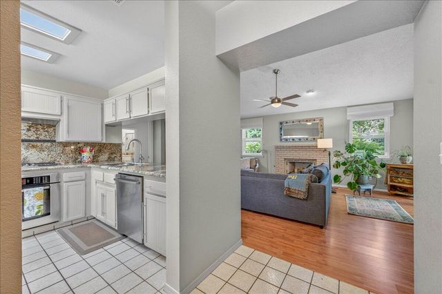 10771 N Windham Bay Circle, Fresno, CA 93730