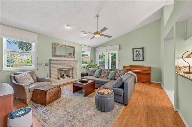 10771 N Windham Bay Circle, Fresno, CA 93730