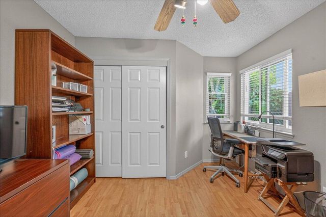 10771 N Windham Bay Circle, Fresno, CA 93730
