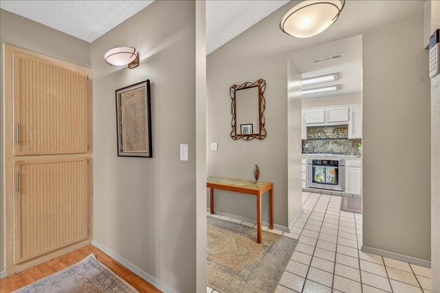 10771 N Windham Bay Circle, Fresno, CA 93730