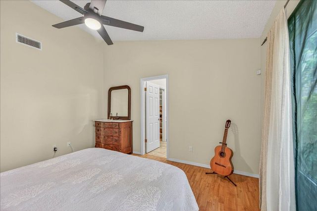 10771 N Windham Bay Circle, Fresno, CA 93730