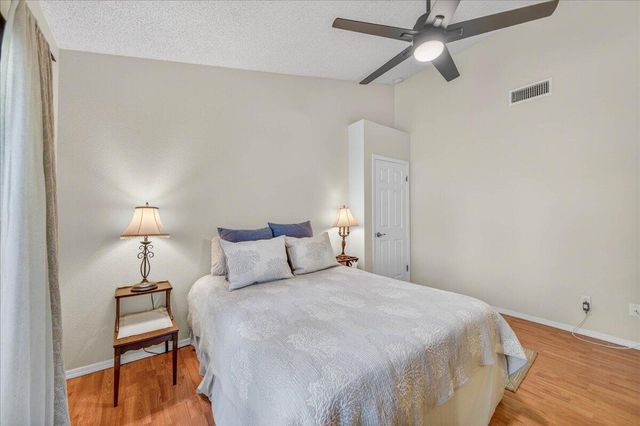 10771 N Windham Bay Circle, Fresno, CA 93730