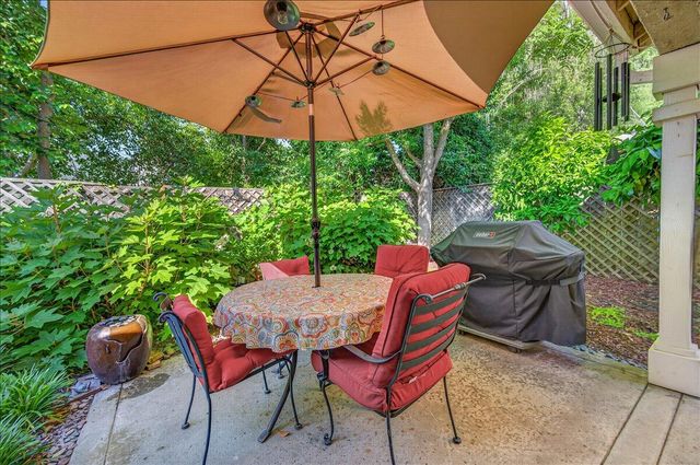 10771 N Windham Bay Circle, Fresno, CA 93730