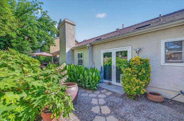10771 N Windham Bay Circle, Fresno, CA 93730