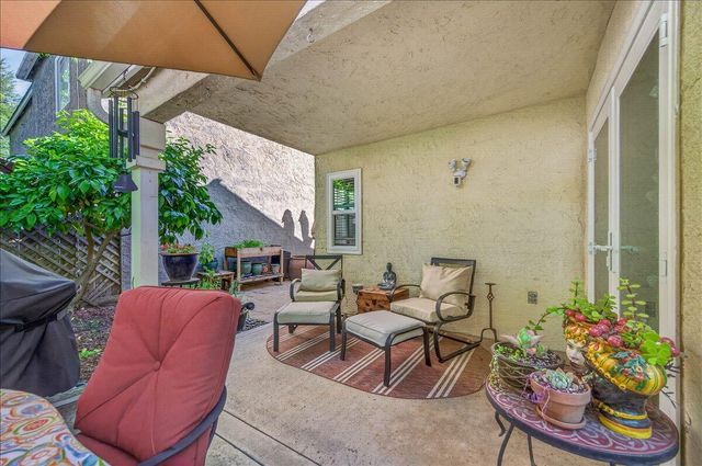 10771 N Windham Bay Circle, Fresno, CA 93730