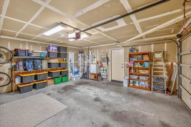10771 N Windham Bay Circle, Fresno, CA 93730
