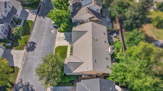 10771 N Windham Bay Circle, Fresno, CA 93730