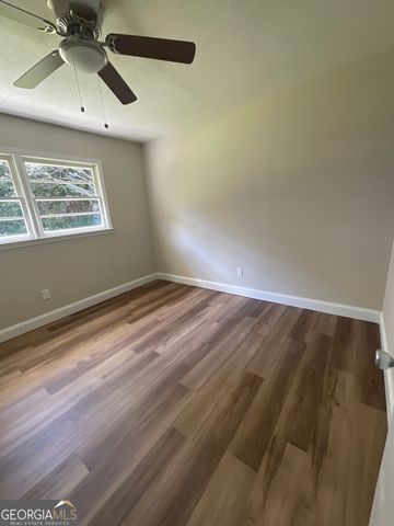 195 Hollywood Avenue, Jesup, GA 31545