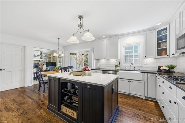 1431 Terrance Drive, Naperville, IL 60565