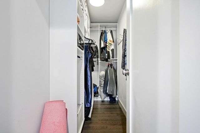 309 E St 22, Boston, MA 02127