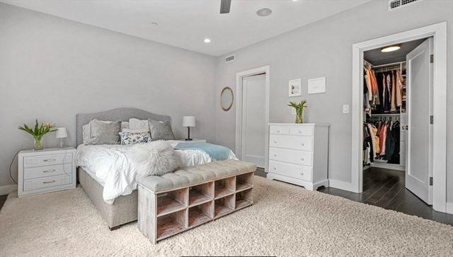 309 E St 22, Boston, MA 02127