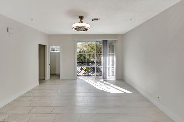 325 Atlantic Grove Way, Delray Beach, FL 33444