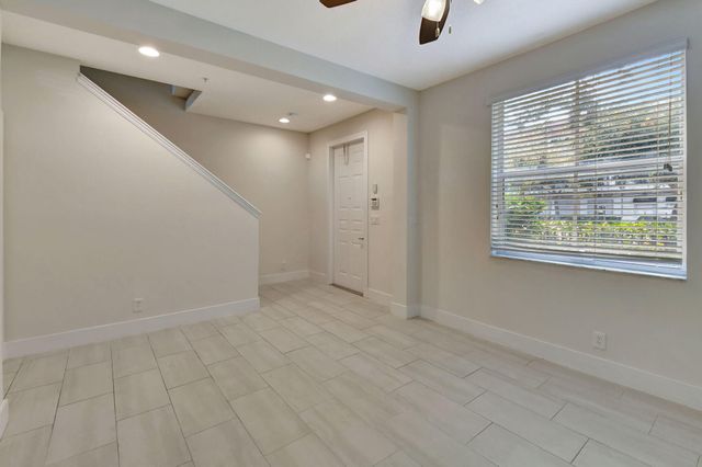 325 Atlantic Grove Way, Delray Beach, FL 33444