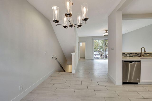 325 Atlantic Grove Way, Delray Beach, FL 33444