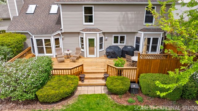 2565 Thornley Court, Aurora, IL 60504